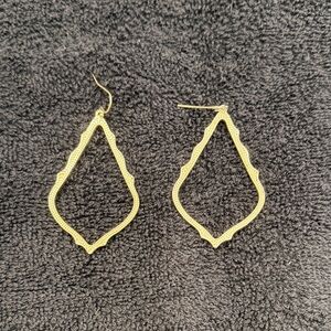 Kendra Scott Gold Open Frame Earrings
